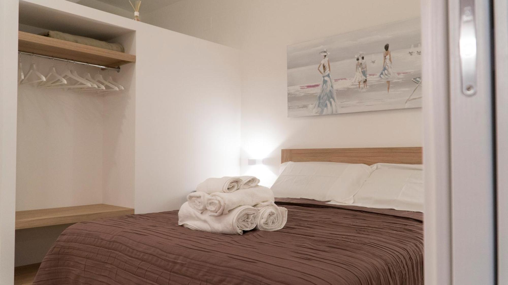 More Apartments Il Ferrarese2 Барі Екстер'єр фото